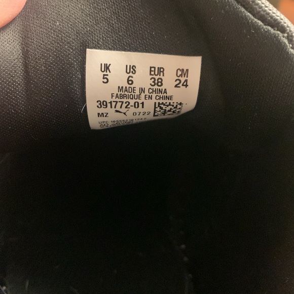 Boys Puma Rebound Layup Shoes sz 6 - Picture 6 of 6